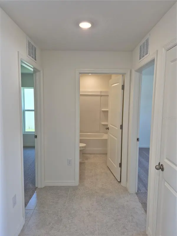 8818 PINE BARK WAY, Wildwood, FL 34785