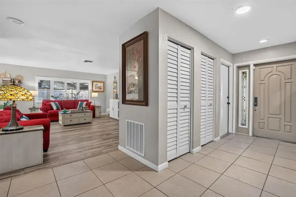 9259 119TH WAY, Seminole, FL 33772