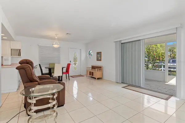 8126 RIVERSIDE DR, Punta Gorda, FL 33982