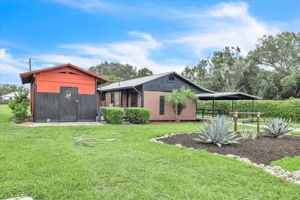 915 E CHARLES ST, Arcadia, FL 34266