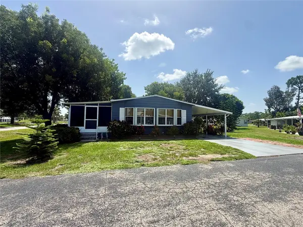 9735 LAKE FAIRWAYS BLVD, North Fort Myers, FL 33903