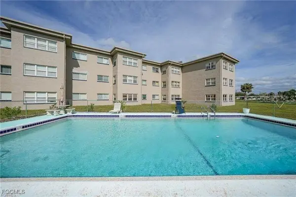 3100 HARBOR BLVD #102, Port Charlotte, FL 33952