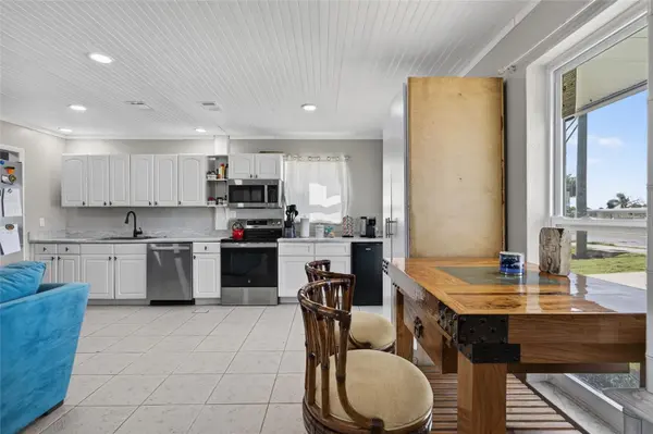 22080 MIDWAY BLVD, Port Charlotte, FL 33952