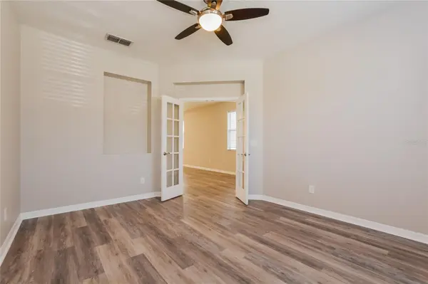 5061 GANDROSS LN, Mount Dora, FL 32757