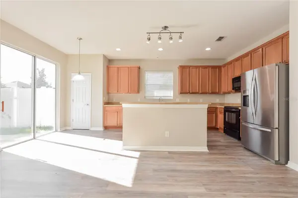 5061 GANDROSS LN, Mount Dora, FL 32757