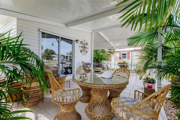 2100 KINGS HWY #1008, Port Charlotte, FL 33980