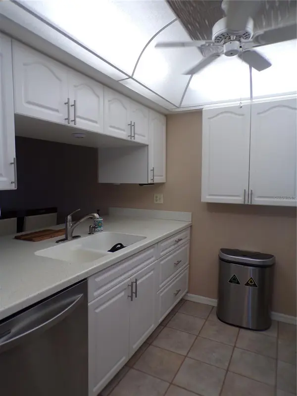 4016 OAKVIEW DR #J8, Punta Gorda, FL 33980