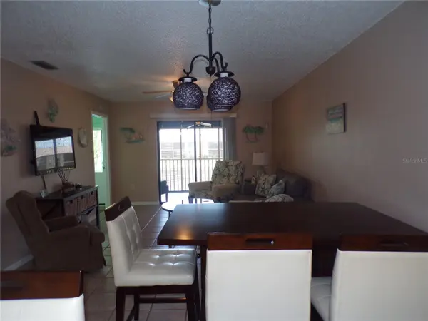 4016 OAKVIEW DR #J8, Punta Gorda, FL 33980