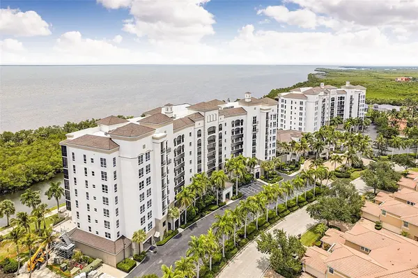 3329 SUNSET KEY CIR #204, Punta Gorda, FL 33955