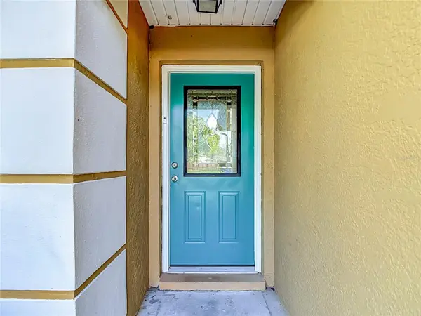 1032 HARDWOOD DR, Valrico, FL 33596