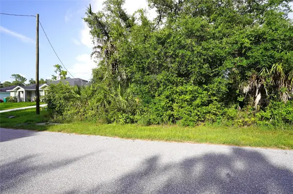 2140 FERNWOOD ST, Port Charlotte, FL 33948
