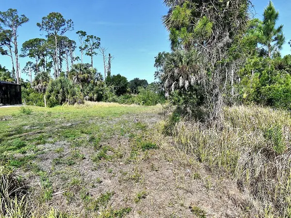 DENNIS ST, North Port, FL 34286