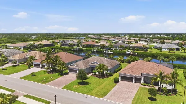 15040 SPANISH POINT DR, Port Charlotte, FL 33981