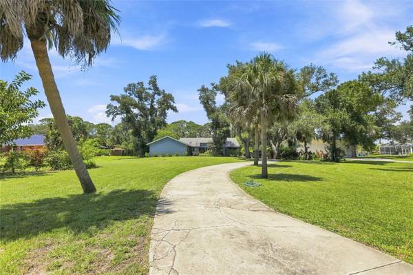 881 PINTO CIR, Nokomis, FL 34275