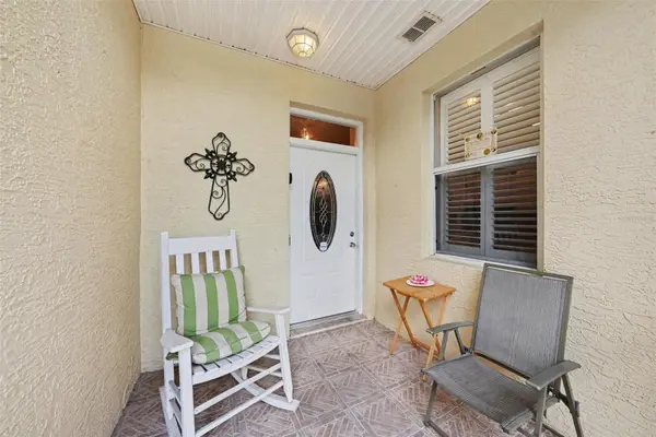 1050 STARKEY RD #2403, Largo, FL 33771
