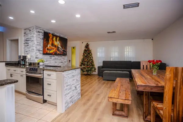2719 FOREST KNOLL DR, Sarasota, FL 34232