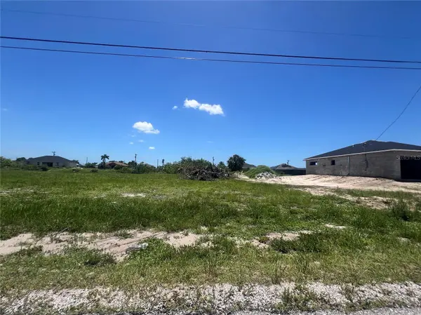 2208 NE 6TH AVE, Cape Coral, FL 33909