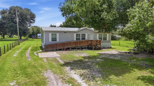 2086 NW GENES LITTLE ACRES AVE, Arcadia, FL 34266