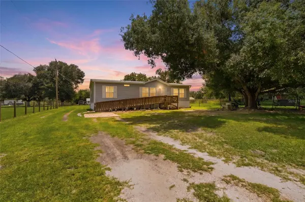 2086 NW GENES LITTLE ACRES AVE, Arcadia, FL 34266