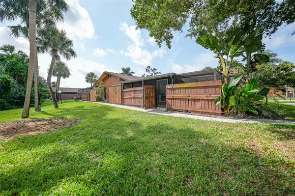 5625 FOXLAKE DR, North Fort Myers, FL 33917