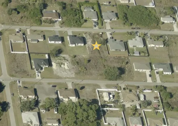 4011 12TH ST SW, Lehigh Acres, FL 33976