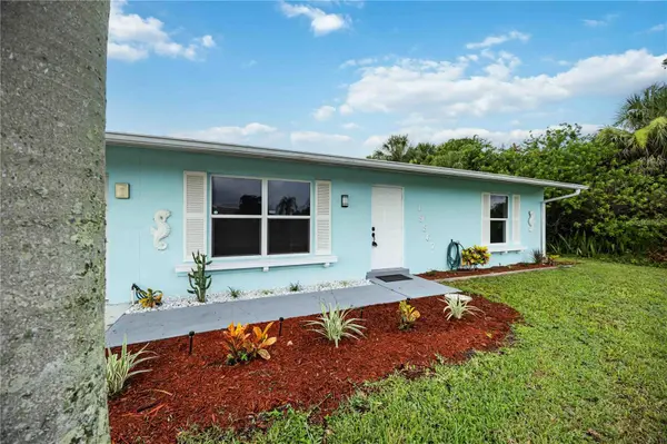 19367 EDGEWATER DR, Port Charlotte, FL 33948