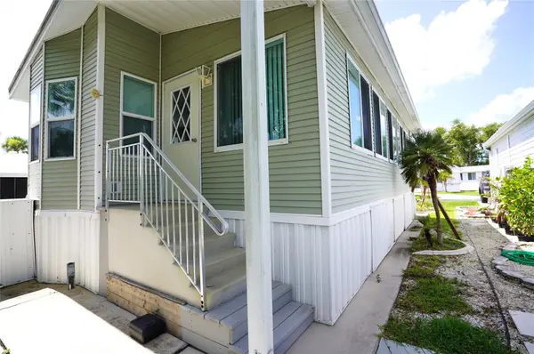 125 BROOKSHIRE DR, Nokomis, FL 34275