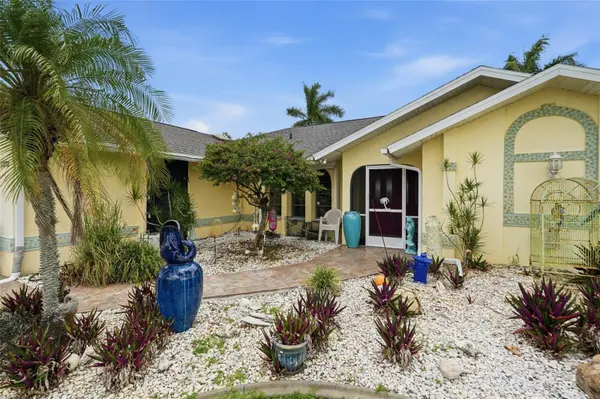 17372 SABRINA CIR, Port Charlotte, FL 33948