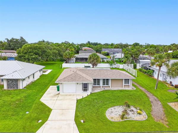 18423 ALPHONSE CIR, Port Charlotte, FL 33948