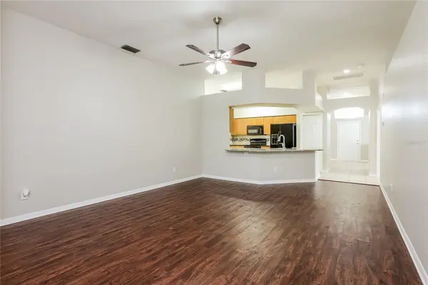 1717 ERIN BROOKE DR, Valrico, FL 33594