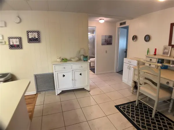 2100 KINGS HWY #47, Port Charlotte, FL 33980