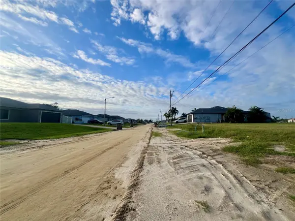 1424 NE 9TH AVE, Cape Coral, FL 33909