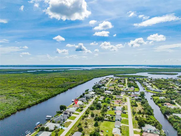 18422 ARAPAHOE CIR, Port Charlotte, FL 33948