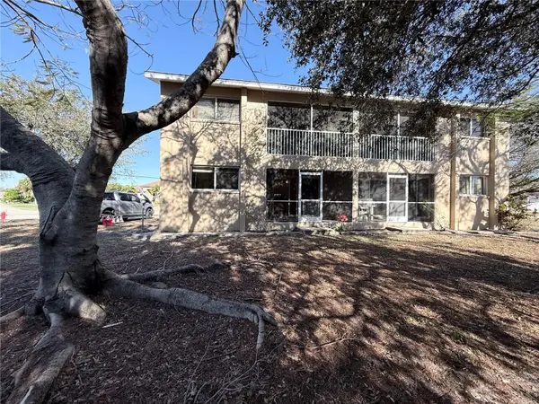2845 MAGDALINA AVE #4, Punta Gorda, FL 33950