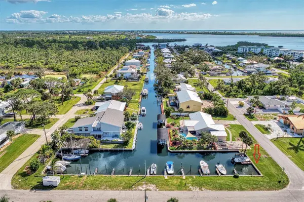 8225 ROBERT ST, Englewood, FL 34224