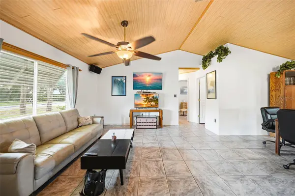 2631 FIESTA DR, Venice, FL 34293