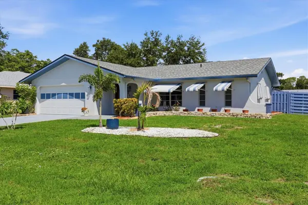 1042 MALAY TER NW, Port Charlotte, FL 33948