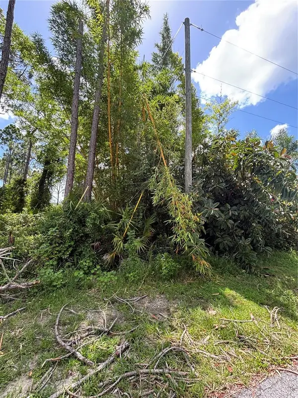 RENAULT CIR, North Port, FL 34291