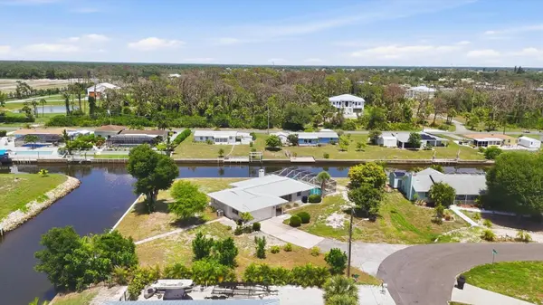 898 E 6TH ST, Englewood, FL 34223