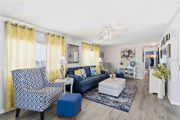 2107 PALMA SOLA BLVD #10, Bradenton, FL 34209