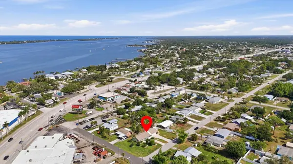 898 S BROADWAY, Englewood, FL 34223