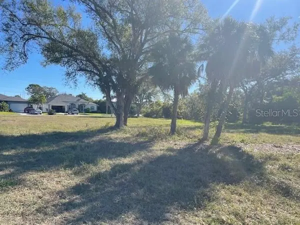 48 & 50 TEE VIEW TER, Rotonda West, FL 33947