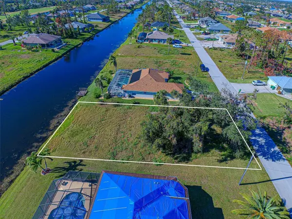 34 PINE VALLEY LN, Rotonda West, FL 33947
