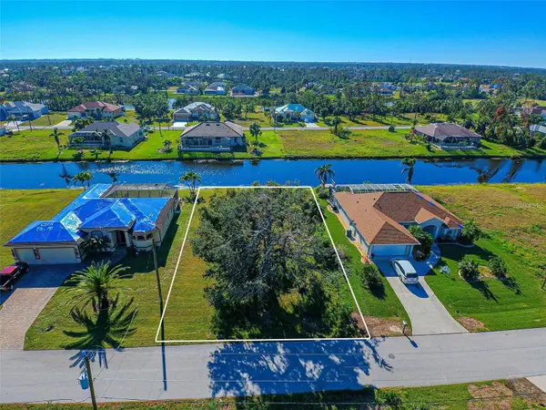 34 PINE VALLEY LN, Rotonda West, FL 33947