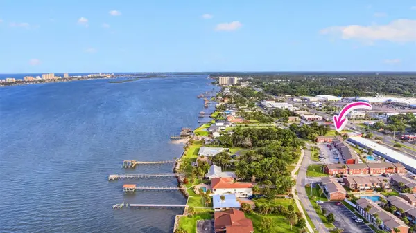 2250 S PALMETTO AVE #J-5, South Daytona, FL 32119