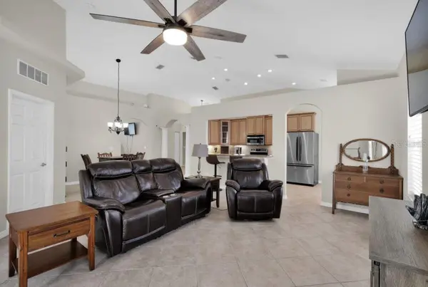 90 W WATERSIDE Pkwy, Palm Coast, FL 32137