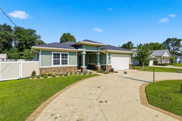 45 LARAMIE DR, Palm Coast, FL 32137
