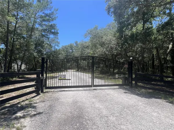 1425 RENBAR RD, De Leon Springs, FL 32130