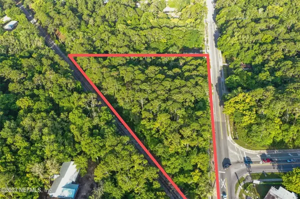 901 W KING ST, St Augustine, FL 32084