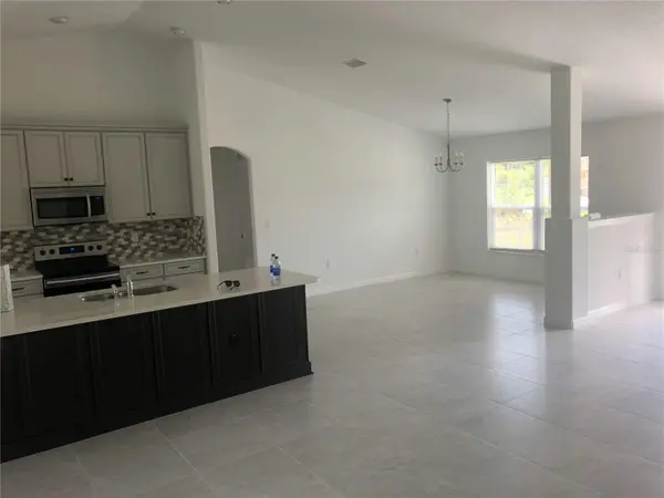 10 FLINTHILL LN, Palm Coast, FL 32137